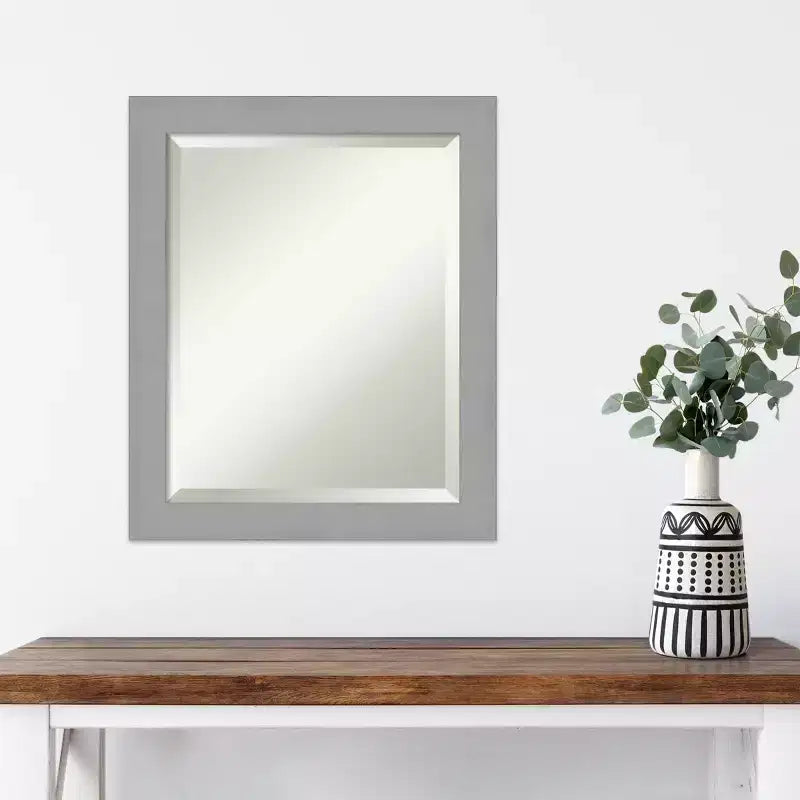 Miroir mural biseauté rectangulaire en nickel brossé – Simple