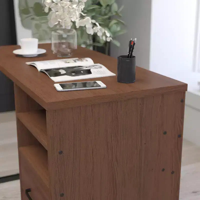 Bureau informatique rustique marron pour une personne avec tiroir de rangement et étagères ouvertes