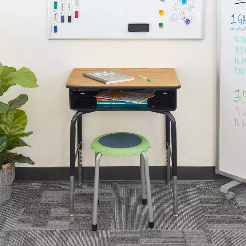 Bureau d'écolier à plateau réglable, érable/noir et chêne, avec casier métallique