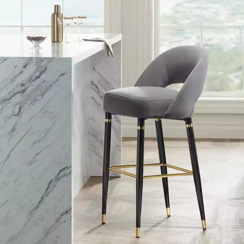 Studio 55D Simone Tabouret de bar noir mat 31 1/2 po de haut moderne Coussin en velours gris foncé avec dossier Repose-pieds pour îlot de cuisine à hauteur de comptoir
